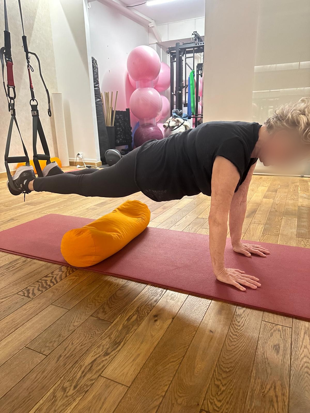 Renforcement en suspension avec sangles TRX, KSPORT STUDIO 7